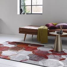 Sein schlichtes, geometrisches design und seine zurückhaltenden beige rot farbmix können aber nicht darüber hinwegtäuschen, dass wir es hier mit einem handgewebten kunstwerk aus hanf und tibetischer hochlandwolle zu tun haben, an dessen zeitloser eleganz wir uns jahrzehntelang erfreuen können. Esprit Kurzflor Teppich Modernina Rot Grau Outlet Teppiche