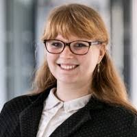 Lisa Deters's Instagram, Twitter & Facebook