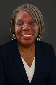 Can you make this photo brighter to better bring out the face please 🙏🏾