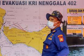 Banyak faktor menyebabkan orang tua diabaikan sehingga ada anak yang sanggup menghantar mereka ke rumah orang tua atau membiarkan mereka tinggal bersendirian. Pemerintah Masih Menimbang Rencana Pengangkatan Badan Kapal Selam Nanggala 402 Berita Utama Koran Tempo Co