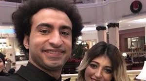 بيني وبين على ربيع كيميا وأهم ما يميزه التلقائية والقبول ودمه الخفيف، والطفل كريم عمل فينا مقلب واحنا في التصوير وقال لنا أن والدته عندها كورونا ولم يذكر أنها كانت من ٤ شهور لأن. Ø±Ø¯ ÙØ¹Ù„ ØºÙŠØ± Ù…ØªÙˆÙ‚Ø¹ Ù…Ù† Ø¹Ù„ÙŠ Ø±Ø¨ÙŠØ¹ Ø¨Ø¹Ø¯ Ø§Ù„Ø¹ÙˆØ¯Ø© Ù„Ø²ÙˆØ¬ØªÙ‡