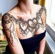 40 Awesome Women S Chest Tattoo Henna Tattoo Designs Henna Tattoo Henna Chest