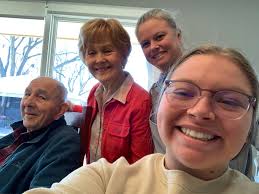 Maid in Tea Cleaning
