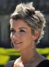 Some of it came in, and then fell out again. Hairstyles For Thin Chemo Hair Tautan 5