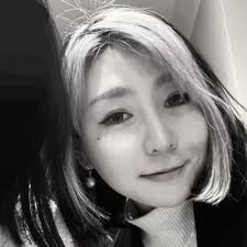 Ellen Yiwei Wang (@EllenEnnui)