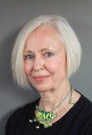 Leanne Burton's Instagram, Twitter & Facebook