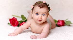 Dikaruniai anak perempuan menjadi sebuah anugerah paling membahagiakan yg pastinya dirasakan oleh tiap orangtua. 30 Nama Bayi Perempuan Cantik Untuk Malaikat Kecil Anda Posbunda