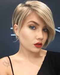 Leona Bullock's Instagram, Twitter & Facebook