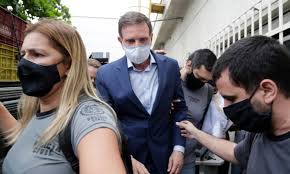 Marcelo crivella, senador pelo prb é, hoje, o único candidato certo para as eleições municipais do rio de janeiro em 2008, pouquíssimas são as chances de o bispo da universal não concorrer nas. Justica Do Rio Afasta Prefeito Marcelo Crivella Do Cargo Portal Politizei O Site De Politica Do Amazonas