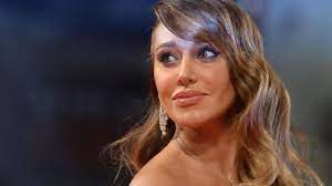Vi piace questo taglio di capelli?. Belen Rodriguez Lancia Sombras La Nuova Tendenza Capelli Tuttivip