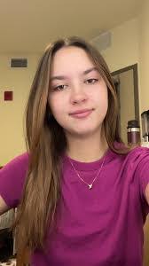 Josie Whitaker's Instagram, Twitter & Facebook