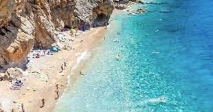 Inoltre, se vuoi andare in spiaggia accompagnato dal tuo cane, devi prendere in considerazione molte cose. In Croazia Si Trova La Spiaggia Piu Bella D Europa Rds 100 Grandi Successi