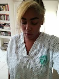 גל אמת כותבת- בואו ואספר לכם משהו על מחלות נפש ועל אבארבנאל: מחלות נפש זה  לא אופנתי. או סקסי. אבארבנאל זה לא מקום מגניב. וכל הפואטיקה והבלונד בשחור  לבן שההפקה הזאת ניסתה