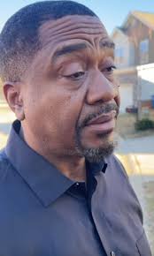 Chase to mind his business he knows his wife beat Amber out of money. That  gender reveal is something my grandbaby could put together. Amber asked for  something amazing, Candice gave her