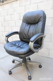The starspace leather office chair was designed for people that are both taller and bigger. How To Transform A Boring Chair With Fabric And Lots Of Patience