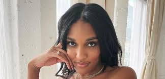 Scottie Pippen's Daughter Taylor Reveals Dad Didn't Want to Meet