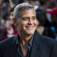 Отец ник клуни был популярным телеведущим, а мать нина брюс. George Clooney Verschenkte 14 Millionen Dollar An Seine Kumpels Stern De