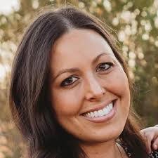 Alex Gong's Instagram, Twitter & Facebook