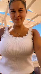 lexie evans (@lexieeevans)