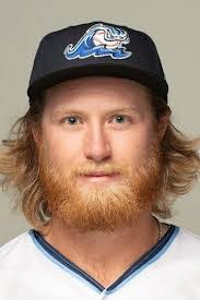 Dean Elias's Instagram, Twitter & Facebook