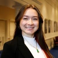 800+ perfiles de «Bertling»