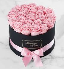 Magnificent Roses Preserved Pink Roses In 2020 Flower Box Gift Roses Bouquet Gift Luxury Flowers