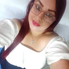 Si se llama VANESSA te debe unas fresas con crema y unos nachos con chile  jalapeño 🤭😜😊