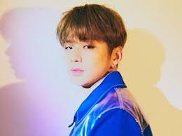 Idol K-Pop Kang Daniel Tolak Layanan VIP Demi Bisa Menyapa Penggemar