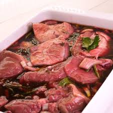 Marinade Pour Biche Chevreuil Sanglier Recette Recettes De Cuisine Recette Gibier Recette Marinade