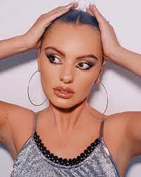 Alexandra stan was born on june 10, 1989 in constanţa. Alexandra Stan
