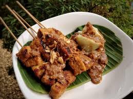 Sate kere biasanya ada 2 macam, yaitu sate. Sate Kere Di Yogyakarta Perburuan Kuliner Murah Khas Kota Solo