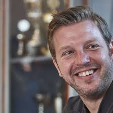 Werder bremen coach florian kohfeldt won't ask for reinforcements despite some poor results lately because of financial constraints at the bundesliga club. Florian Kohfeldt Von Werder Bremen Im Interview Ich Traue Nicht Nur Mir Selbst Ein Einblick In Das Leben Als Bundesliga Trainer News