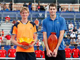 London — to say that kevin anderson won this interminable wimbledon semifinal, and that john isner lost it, didn't really seem fair. Tennis On Twitter John Isner Kevin Anderson Bring Nice Spotlight On College Tennis To Wimbledon Https T Co Dilytpmbi0
