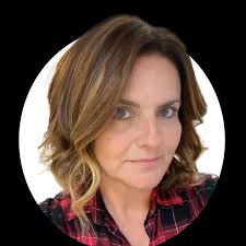 Simone Kovacs 🦋 (@simone.kovacs) • Instagram photos and videos