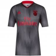 Бенфика полное название sport lisboa e benfica прозвища as águias (рус. Benfika Forma Kupit Futbolnuyu Formu Benfika Fk Cena V Moskve V Internet Magazine