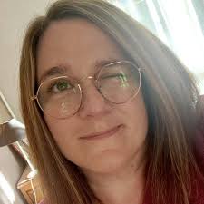 What are some mixed mani ideas for short nails?