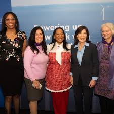 We were thrilled to meet with New York State Governor Kathy Hochul  recently! Pictured: The Retreat's Patrina Murray, Julia Smith, and Yolanda  Johnson, with Governor Hochul, and Loretta Davis, Executive Director of