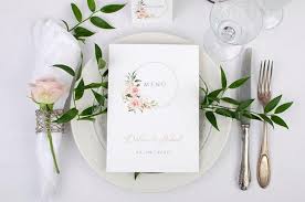 Runde menükarten mit erröten rosa und gold design. Menukarten Zur Hochzeit Die Top 50 Beispiele Ideen Inspirationen