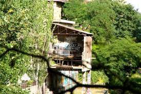 Top Des Lieux Abandonnes Ou Zoner Dans Paris Lieux Petite Ceinture Paris Paris