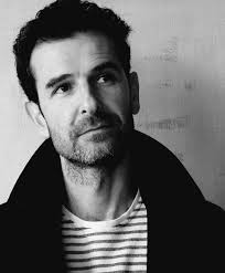 🇫🇷Ludovic Philippon @ludolipon (born in 1973) is a visual artist and  architect, living and working in South of France. After studying  architecture and philosophy in Montpellier, he is now devoting most of