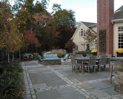 Betonplatten Pflastersteine Terrasse Bodenbelag Holz Mobel Weihnachten Pinterest Patio Patio Design Und Backyard Landscaping