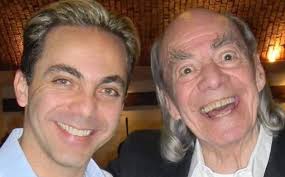 Lamentablemente, hoy murió manuel el loco valdés a los 89 años. Cristian Castro Recuerda Y Dedica Mensaje A El Loco Valdes Su Padre
