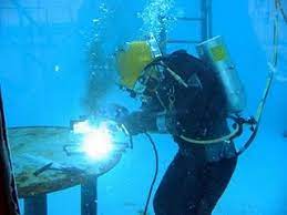 Underwater Welder Requirements Job Duties And Salary Underwater Welder Underwater Welding Hyperbaric Welding