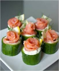 Cele Mai Frumoase Platouri Cu Aperitive Si Salate Beauty Revealed Beauty Revealed Salmon Canapes Appetizer Recipes Food
