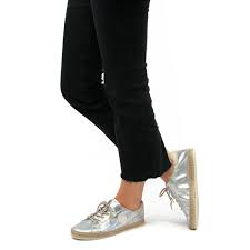 Neuf adidas femmes gris et blanc gazelle chaussures daim à lacets us 7 ue 38.33. Pataugas Pam M F2e Silver Tennis Gris Argent Printemps Ete 2021 Chez Trois Par 3