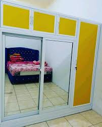 15 model lemari dapur bahan kaca aluminium terbaik 2019. Naf Alumunium Lemari Pakaian Acp Minat Hub Whatsaap Facebook