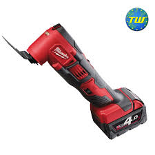 Milwaukee M18 Bmt 421c M18 18v Compact Multi Tool With 1x 2 0ah 1x 4 0ah Red Li Ion Batteries Milwaukee Tools Milwaukee Fuel