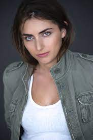 I am an actor and automotive influencer who loves to make epic. Emelia Hartford Imdb