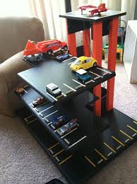 Holzspielgarage Ideen Zum Selbermachen Fur Kinder Spielzeug Parkhaus Kinder Holz