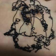 Daher werden unsere farben ausschließlich mit dem seit jahrtausenden verwendeten natürlichen braunen henna gefertigt, das wir selbst anmischen. Muss Man Henna Tattoos Trocknen Lassen Oder Kann Man Es Gleich Abwaschen Tattoo Henna Tattoo